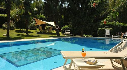 Hotel Clementina